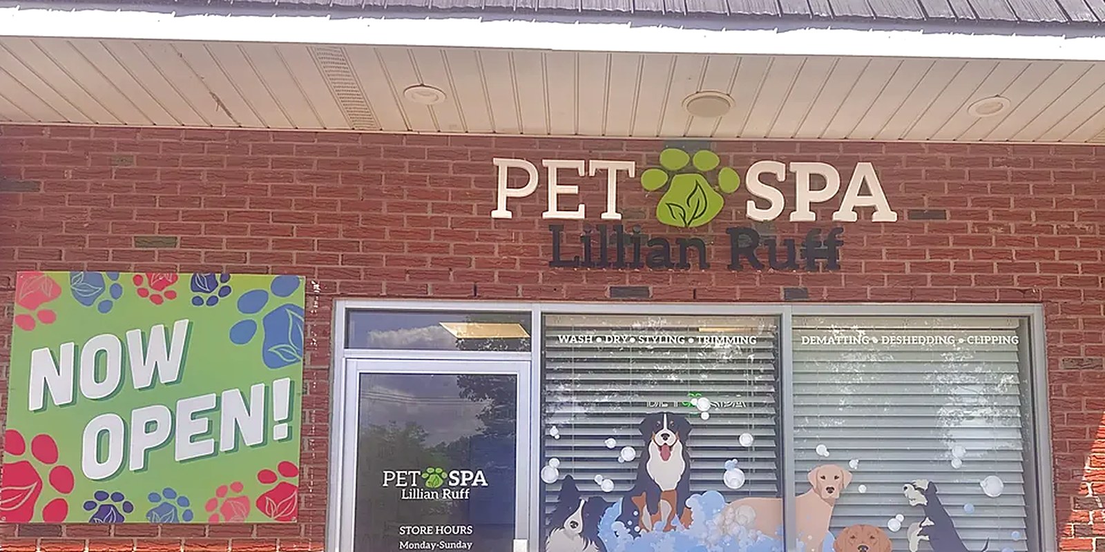 The Lillian Ruff Pet Spa building at 835 Portion Rd in Ronkonkoma, where boarding guests check in